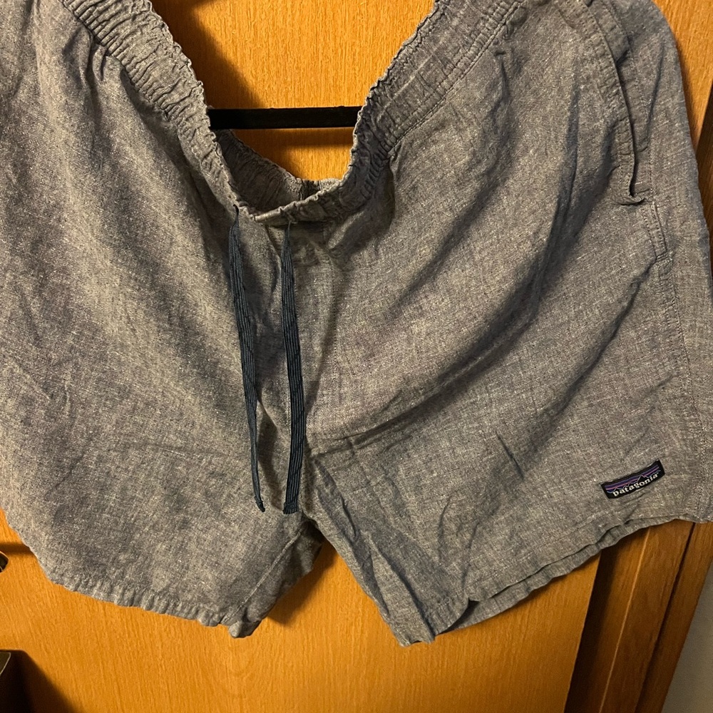 Patagonia XXL men’s linen shorts